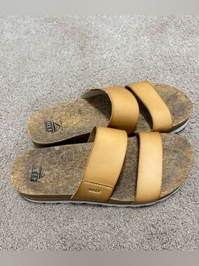 Reef Cushion Vista Hi Sandals in Tan Size Women’s 7.5
